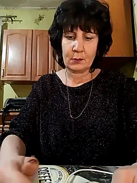 Snapshot of Laura_Kiss chatting on 03-08-25, 07:53 Laura Kiss online show from 03-08-25, 07:53