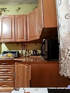 Laura Kiss online show from 01-18-26, 04:44