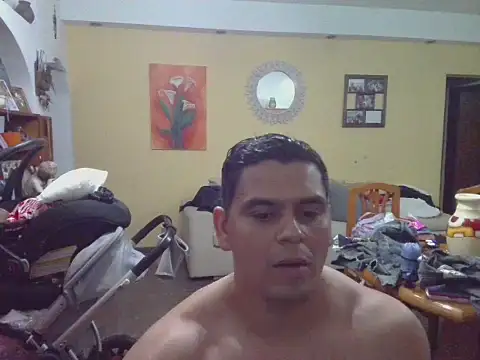 leandroc04 online show from 10-22-25, 10:09