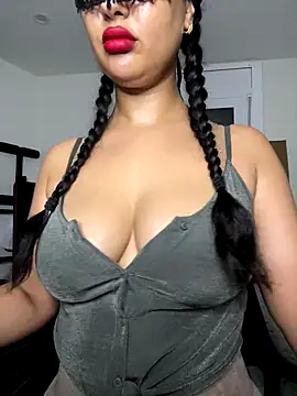 Lobna-alami online show from 09-08-25, 09:36