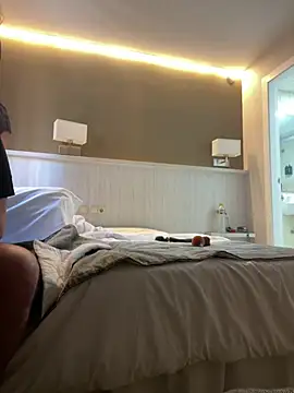 Snapshot of Lobna-alami chatting on 04-09-26, 02:55 Lobna-alami online show from 04-09-26, 02:55