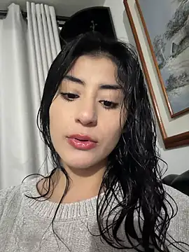 fiorella paris online show from 11-23-25, 04:12