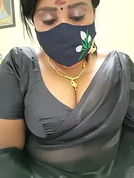 Queenflowerr online show from 11-06-25, 04:52