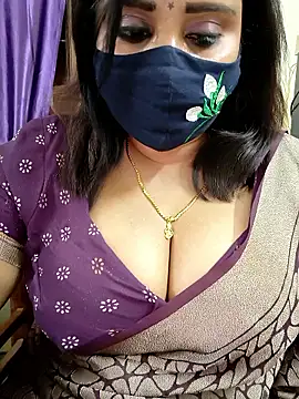 Queenflowerr online show from 03-18-26, 11:41