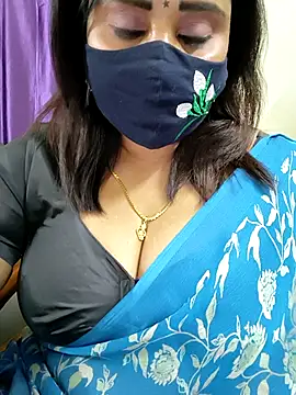 Queenflowerr online show from 04-09-26, 03:28