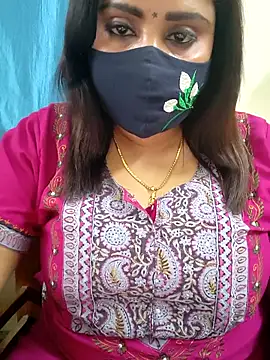 Queenflowerr online show from 04-28-26, 10:48