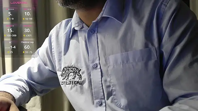 Snapshot of IndienTiger chatting on 10-29-25, 07:26 IndienTiger online show from 10-29-25, 07:26