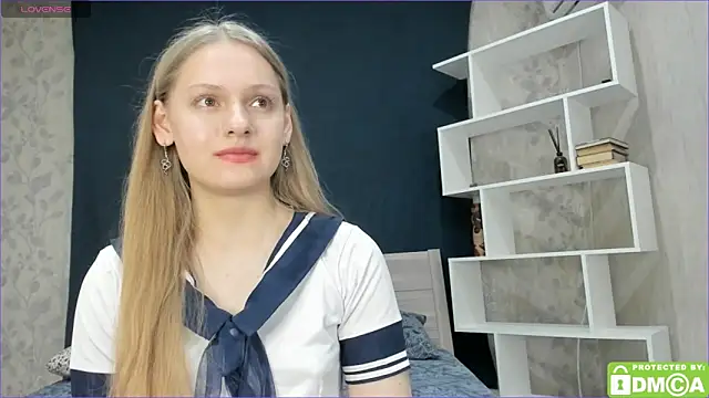 Snapshot of onelovelyalice chatting on 01-22-25, 05:49 onelovelyalice online show from 01-22-25, 05:49