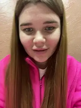 Snapshot of ella_zzz chatting on 01-22-25, 01:21 ella zzz online show from 01-22-25, 01:21