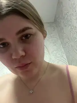 Snapshot of ella_zzz chatting on 03-13-25, 06:23 ella zzz online show from 03-13-25, 06:23