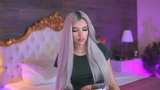 Juicy Jessye online show from 10-10-25, 07:46