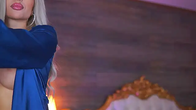 Juicy Jessye online show from 10-20-25, 07:58