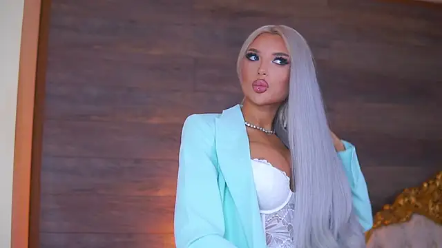 Juicy Jessye online show from 04-26-26, 07:55