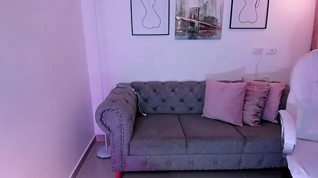 Layla Breezee online show from 03-12-26, 12:33