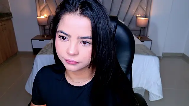 Layla Breezee online show from 06-05-26, 11:05
