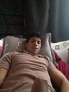 Snapshot of ApoloCruz chatting on 02-19-26, 10:06 ApoloCruz online show from 02-19-26, 10:06