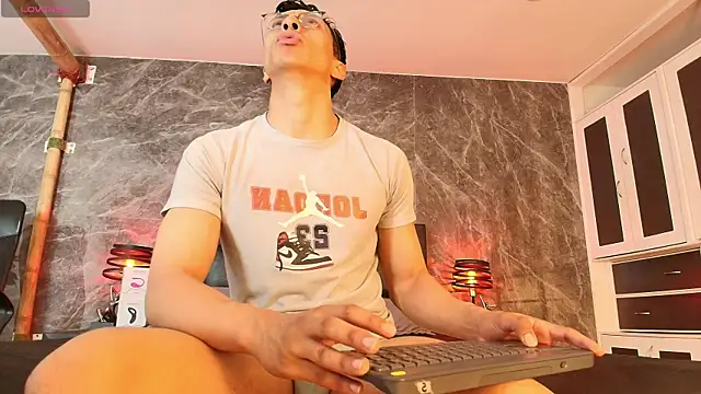 ApoloCruz online show from 04-29-26, 05:00