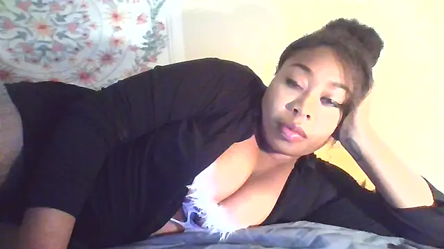 angeliquebelcali online show from 10-15-25, 06:30