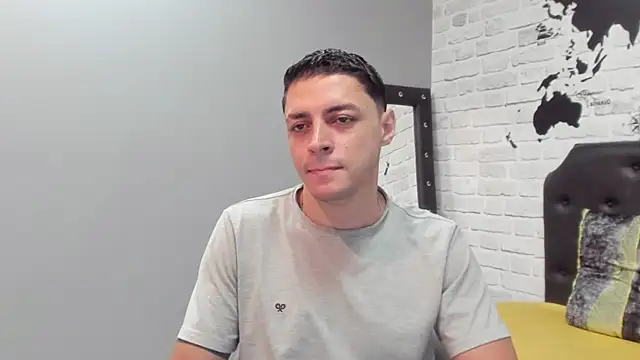 Snapshot of Frank_Millers chatting on 11-14-25, 07:56 Frank Millers online show from 11-14-25, 07:56