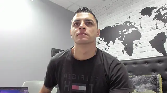 Snapshot of Frank_Millers chatting on 12-02-25, 07:09 Frank Millers online show from 12-02-25, 07:09