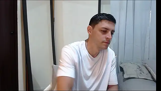 Snapshot of Frank_Millers chatting on 03-13-26, 03:18 Frank Millers online show from 03-13-26, 03:18