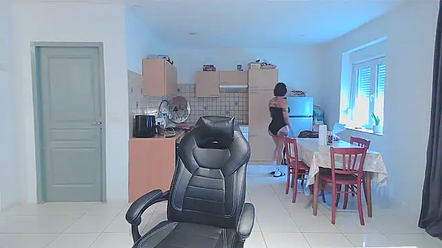 serena  vedette online show from 01-27-25, 09:02