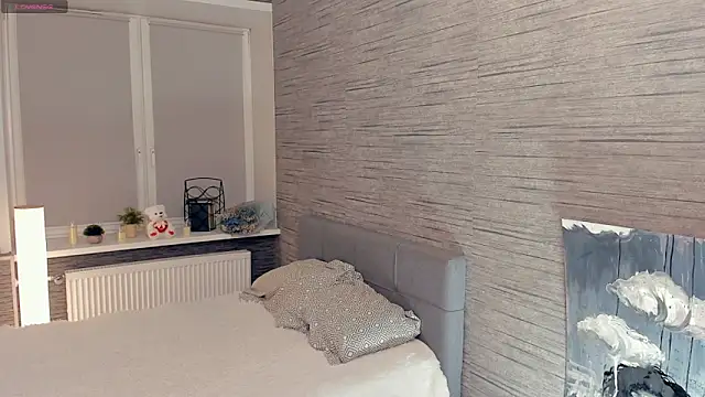 FloraDobb online show from 02-22-25, 12:27