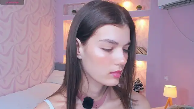 FloraDobb online show from 04-25-26, 07:11