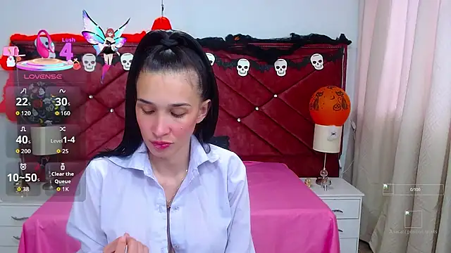 Snapshot of victoria_adams07 chatting on 10-13-25, 08:09 victoria adams07 online show from 10-13-25, 08:09