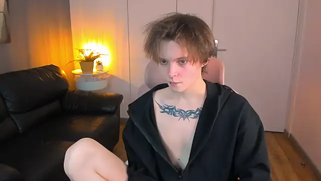 DemianEnglen online show from 04-09-26, 03:28