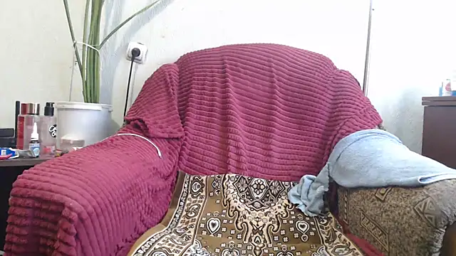 Snapshot of DeniseeRosea chatting on 04-29-26, 08:07 DeniseeRosea online show from 04-29-26, 08:07