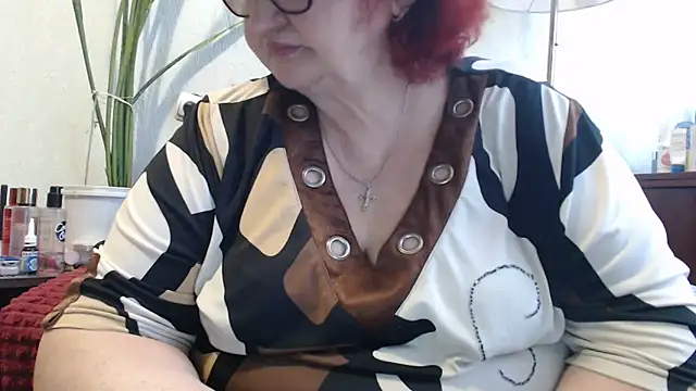 Snapshot of DeniseeRosea chatting on 04-30-26, 11:05 DeniseeRosea online show from 04-30-26, 11:05