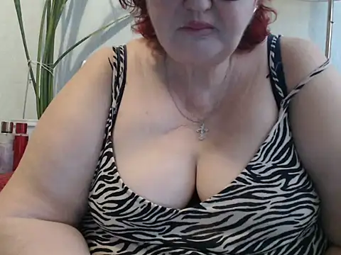 Snapshot of DeniseeRosea chatting on 05-17-26, 05:27 DeniseeRosea online show from 05-17-26, 05:27