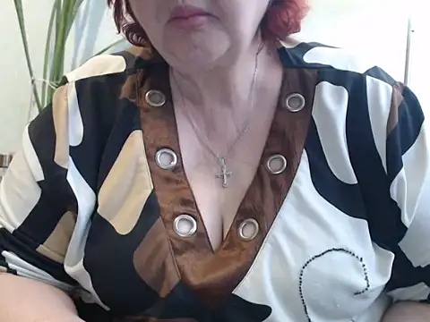 Snapshot of DeniseeRosea chatting on 05-20-26, 07:14 DeniseeRosea online show from 05-20-26, 07:14