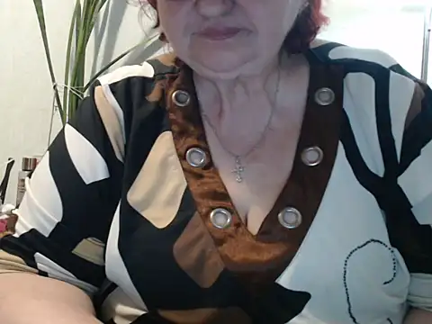 Snapshot of DeniseeRosea chatting on 05-20-26, 07:20 DeniseeRosea online show from 05-20-26, 07:20