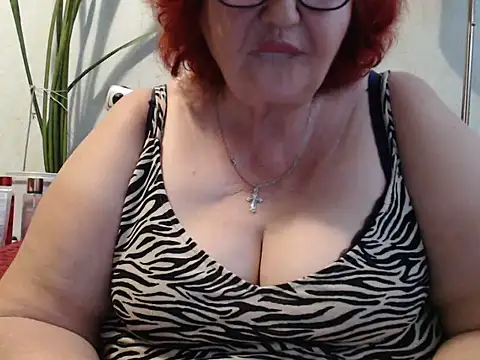 Snapshot of DeniseeRosea chatting on 06-11-26, 04:49 DeniseeRosea online show from 06-11-26, 04:49
