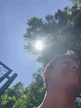 Snapshot of izan_20 chatting on 09-10-25, 04:18 izan 20 online show from 09-10-25, 04:18