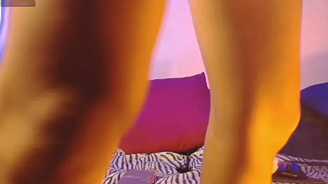 Snapshot of izan_20 chatting on 12-05-25, 09:18 izan 20 online show from 12-05-25, 09:18