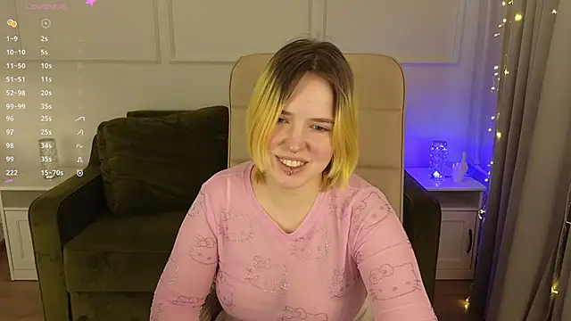 Manic pixie  online show from 02-07-25, 11:01