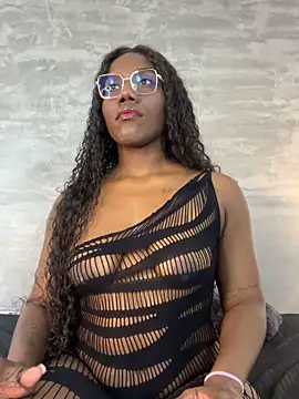 Alaia Colins online show from 06-10-26, 12:33