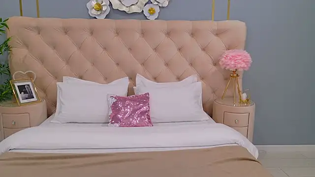 SandraTucker online show from 11-14-25, 03:05