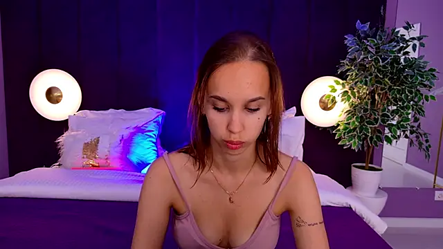SandraTucker online show from 06-22-26, 02:57
