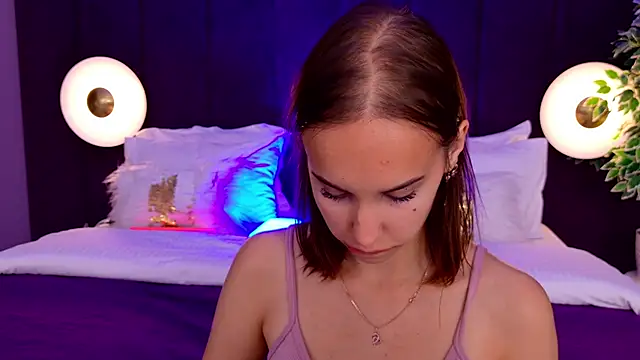 SandraTucker online show from 06-22-26, 03:25