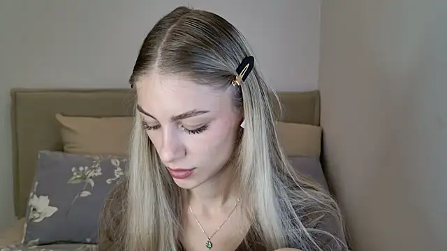 GabriellaOlsen online show from 10-14-25, 11:44