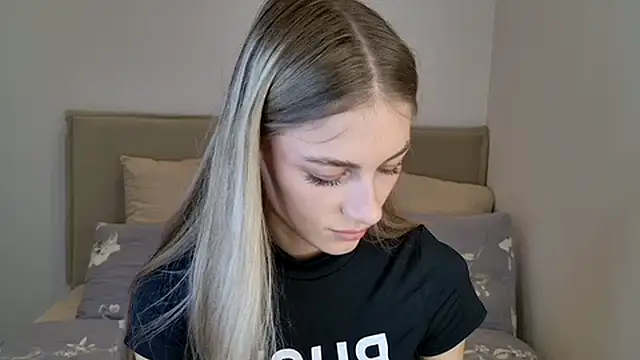 GabriellaOlsen online show from 10-19-25, 10:38