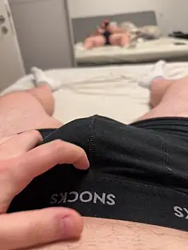 Snapshot of BWC_BigBoy chatting on 02-12-25, 04:44 BWC BigBoy online show from 02-12-25, 04:44