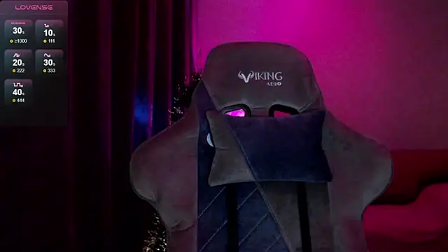 Snapshot of Ohmy_Nora_ chatting on 01-26-25, 04:09 Ohmy Nora online show from 01-26-25, 04:09