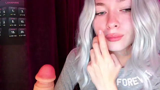 Snapshot of Ohmy_Nora_ chatting on 09-13-25, 01:27 Ohmy Nora online show from 09-13-25, 01:27