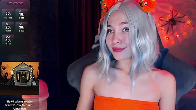 Snapshot of Ohmy_Nora_ chatting on 11-01-25, 01:57 Ohmy Nora online show from 11-01-25, 01:57