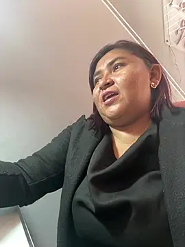 KarlaWild online show from 02-07-25, 06:24